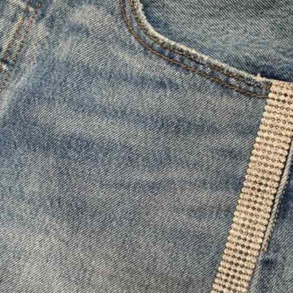 NEW! LEVI'S Premium Deconstructed Rhinestone Mini Denim Jean Skirt 32. - Picture 7 of 11